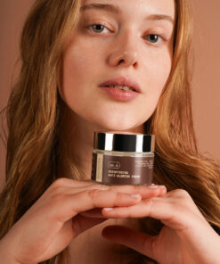 Alternative view of Leke Karşıtı Cilt Tonu Eşitleyici Krem