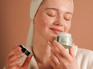 Nemlendirici ve Bariyer Onarıcı Krem - Görsel 3